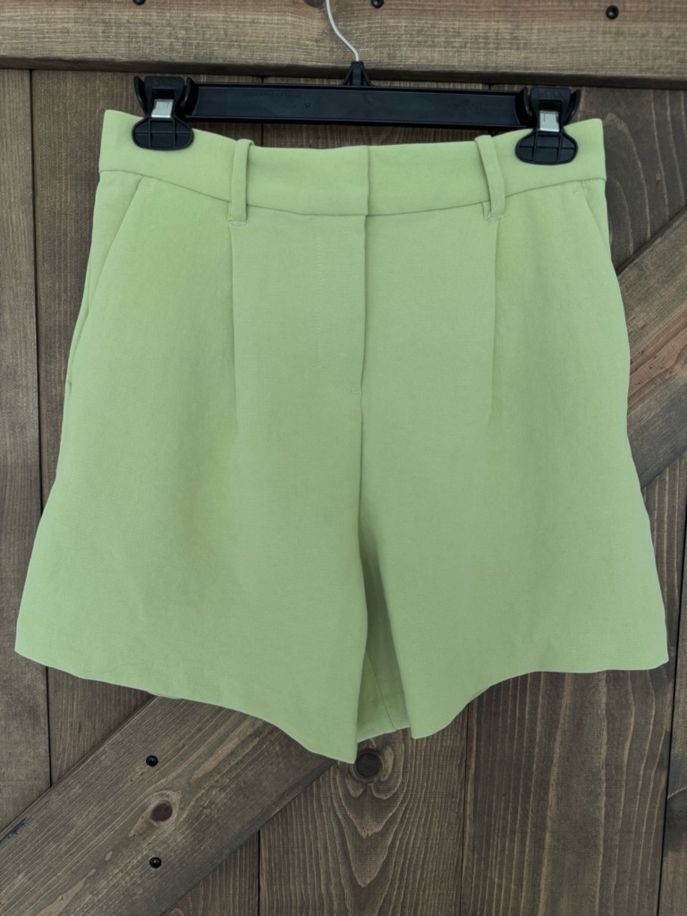 Abercrombie & Fitch Sloane Women's Light Green Tailored Shorts Size XS